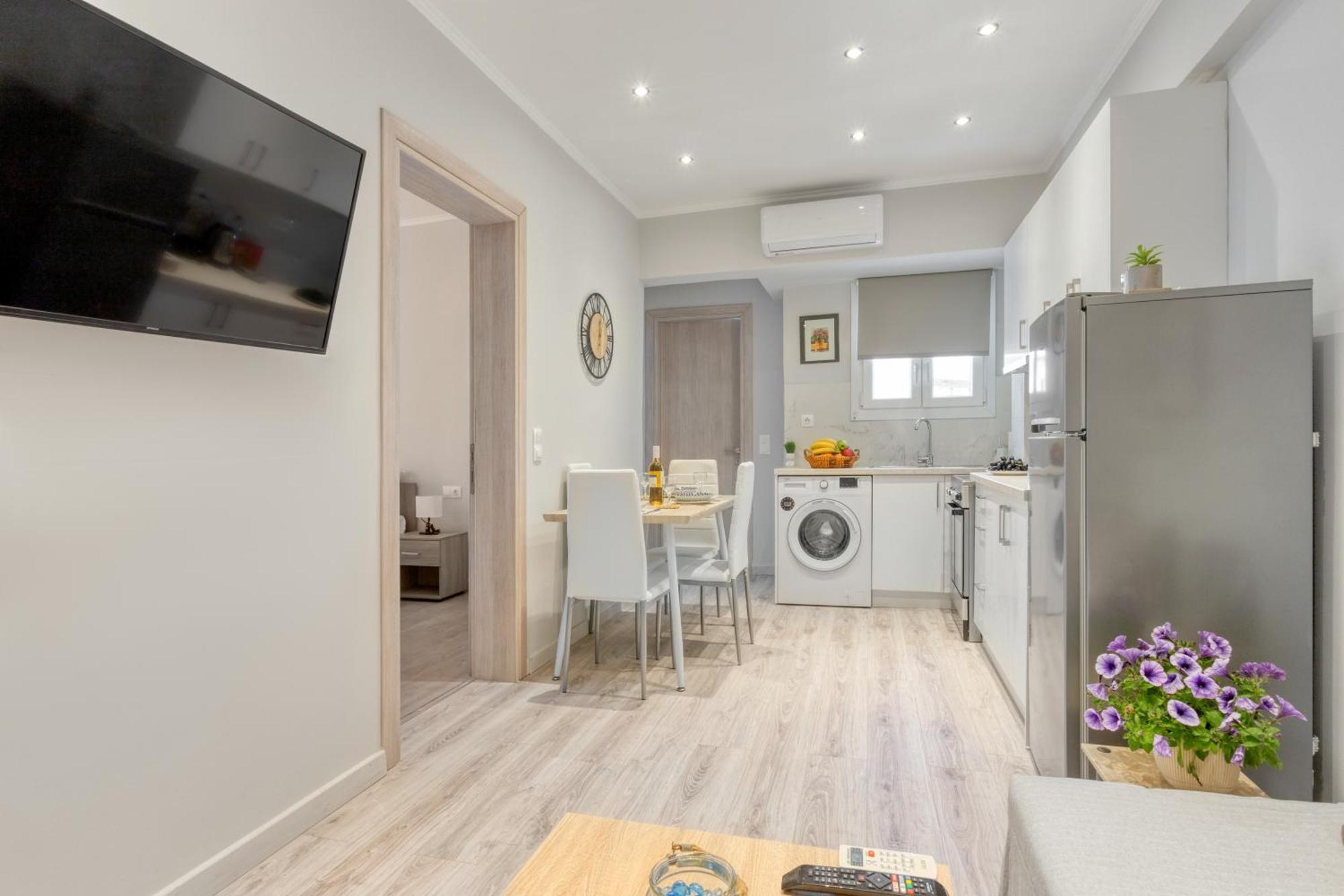 Meda'S Apartment Дассия Экстерьер фото